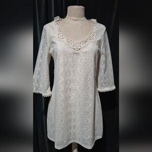 Elegant White Lace Dress
